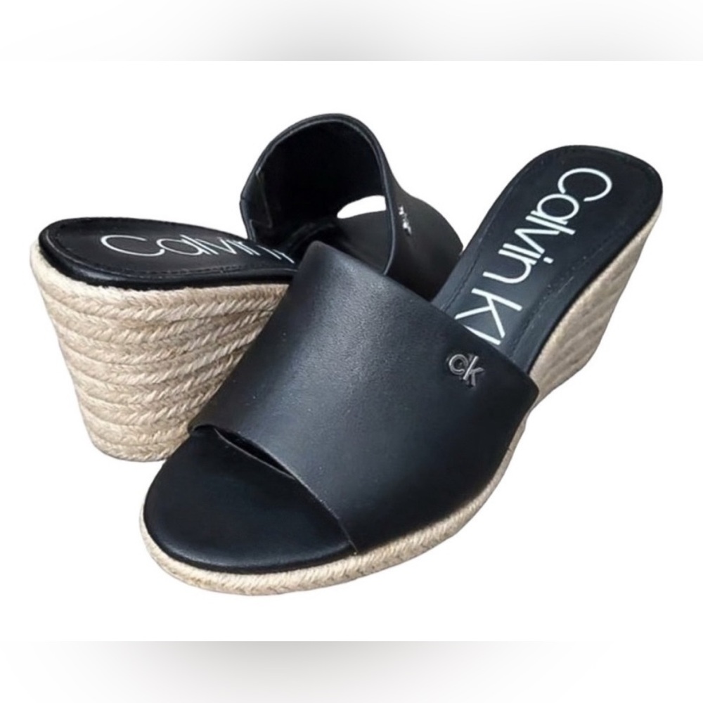 NWOT Calvin Klein Britta Leather Wedge Sandals - Size 10 - Picture 13 of 13